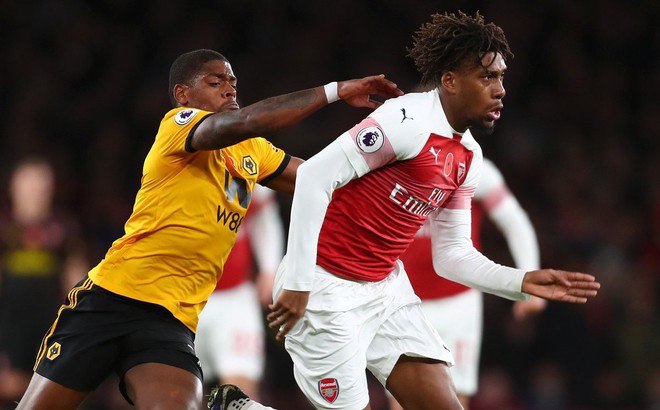 Arsenal "méo mặt" với trận bất bại thứ 10 liên tiếp tại Premier League