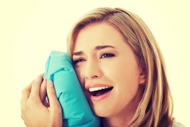 11 cách giúp bạn dịu cơn đau do mọc răng khôn - Ảnh 3.