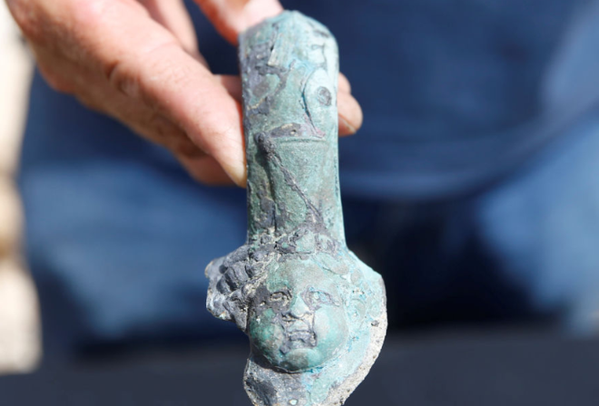 Phát hiện kho báu thời La Mã trong xác tàu 1.600 năm tuổi ngoài biển Địa Trung Hải - Ảnh 5.