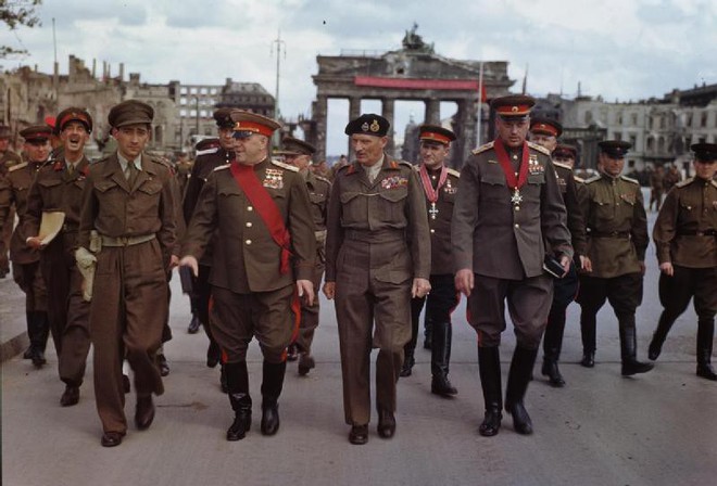 Nguyên soái Zhukov - Danh tướng khiến cả TG ngưỡng mộ bất ngờ rơi vào bẫy và bị làm nhục - Ảnh 4.