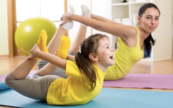 8 lợi ích tuyệt vời của Yoga cho trẻ em: Sự thay đổi tuyệt vời từ thể chất đến tâm trí 8 lợi ích tuyệt vời của Yoga cho trẻ em: Sự thay đổi tuyệt vời từ thể chất đến tâm trí