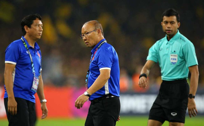 Không hề ăn may, Malaysia đã đâm trúng 