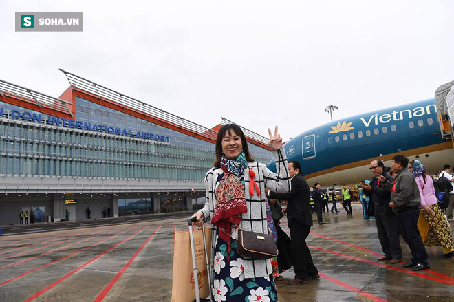 Máy bay chở Thủ tướng đáp xuống sân bay Vân Đồn - Ảnh 12.