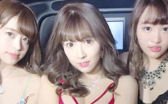 Nhom Nhac Kpop 3 Nguoi Toan Dien Vien Phim Nguoi Lon Ra Mat Gay Soc Du Luan Nhom Nhac Kpop 3 Nguoi Toan Dien Vien Phim Nguoi Lon Ra Mat Gay Soc Du Luan