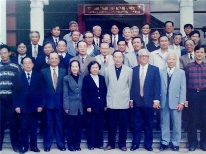 Món quà Tết cố Thủ tướng Phan Văn Khải tặng doanh nghiệp - Ảnh 2. Món quà Tết cố Thủ tướng Phan Văn Khải tặng doanh nghiệp - Ảnh 2.