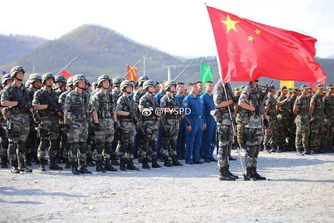 Quân đội Campuchia mượn tập trận chung với Trung Quốc để khoe trang bị tối tân - Ảnh 1.