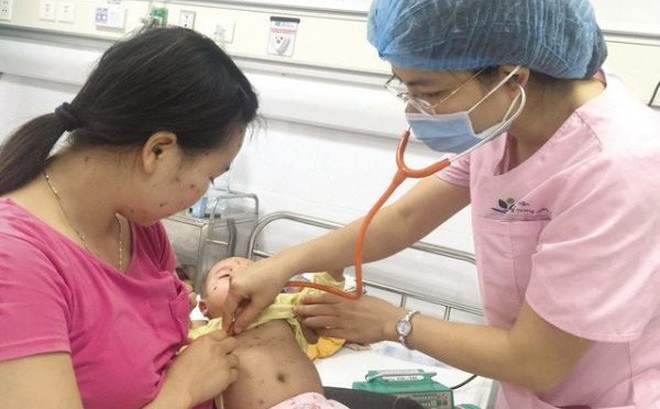 Thủy đậu vào mùa, bác sĩ truyền nhiễm hướng dẫn cách phòng bệnh hiệu quả Thủy đậu vào mùa, bác sĩ truyền nhiễm hướng dẫn cách phòng bệnh hiệu quả