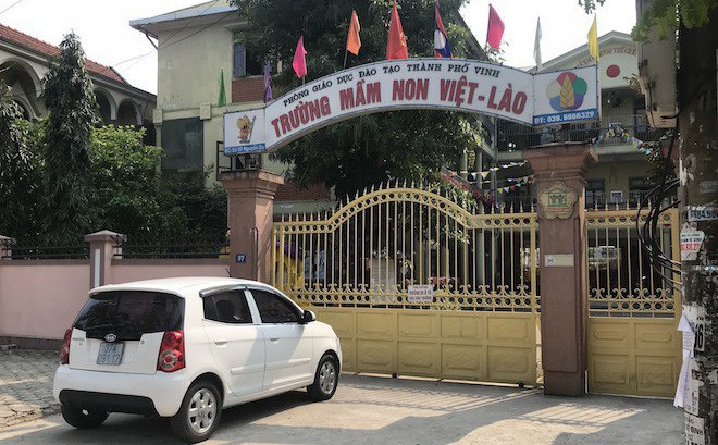 Cô giáo nói đã năn nỉ nhưng phụ huynh quyết "bầu thì bầu, tao đánh cho chết luôn" Cô giáo nói đã năn nỉ nhưng phụ huynh quyết "bầu thì bầu, tao đánh cho chết luôn"