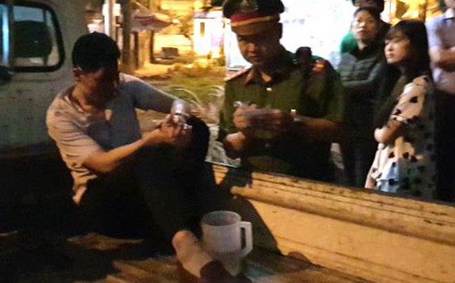 Rắc rối pháp lý mà tài xế ô tô tông xe máy, kéo lê người dưới gầm có thể phải đối mặt Rắc rối pháp lý mà tài xế ô tô tông xe máy, kéo lê người dưới gầm có thể phải đối mặt
