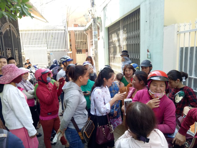 Vụ bạo hành trẻ em ở Đà Nẵng: Hàng xóm kể tội vợ chồng chủ cơ sở - Ảnh 1.