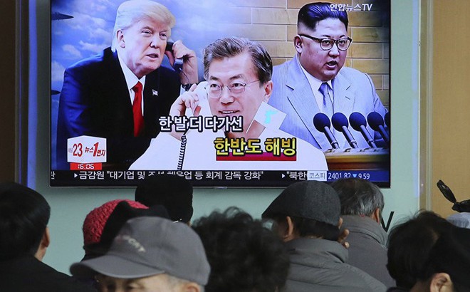 Tổng thống Hàn Quốc họp khẩn với cố vấn an ninh, kêu gọi hai ông Trump-Kim đối thoại hòa giải
