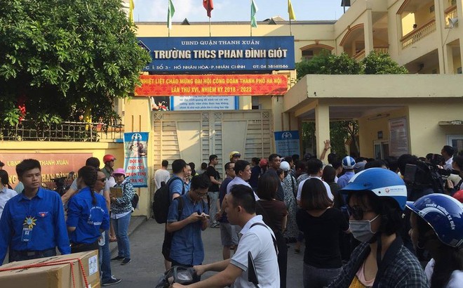 Hà Nội: Tạm giữ hình sự thầy giáo để 