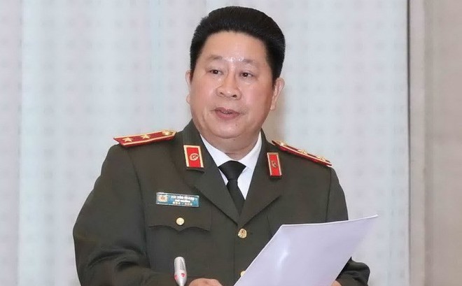 Cách tất cả các chức vụ trong Đảng đối với Trung tướng Bùi Văn Thành