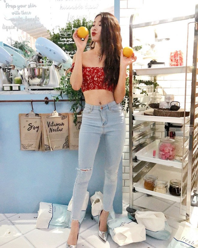 4 mẫu jeans hot nhất mạng xã hội hè này hóa ra đều rất quen thuộc và diện mãi mà chẳng hề lỗi mốt - Ảnh 8.