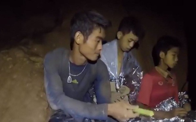 Giải cứu đội bóng nhí Thái Lan: HLV lần đầu lên tiếng 