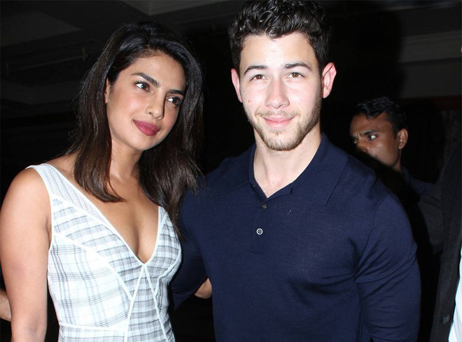 rs1024x759-180817120842-1024-priyanka-chopra-nick-jonas-date-night-1534700365341731130033.jpg