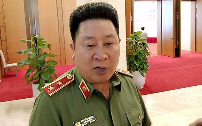 Ông Bùi Văn Thành bị cách chức Thứ trưởng Bộ Công an Ông Bùi Văn Thành bị cách chức Thứ trưởng Bộ Công an