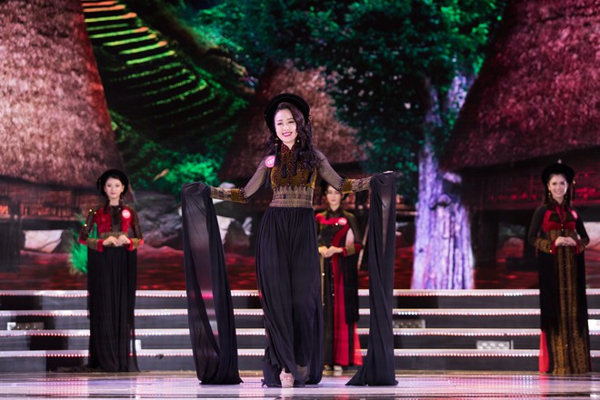 Trần Tiểu Vy đánh bại 43 thí sinh, đăng quang Hoa hậu Việt Nam 2018 - Ảnh 52.
