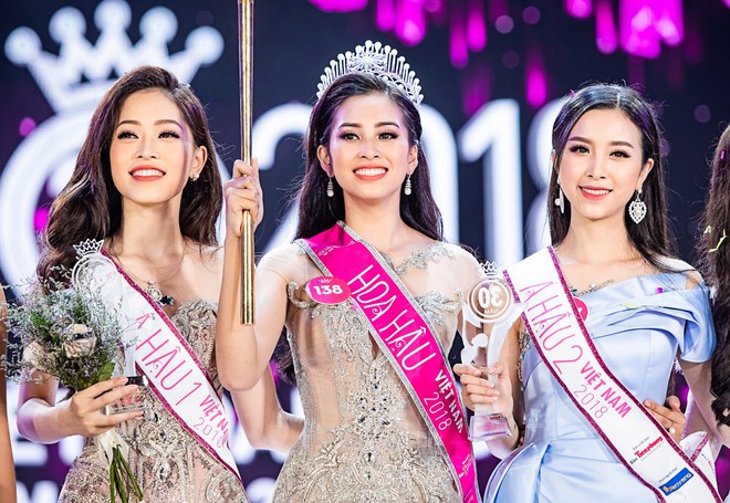 Báo Trung Quốc khen ngợi Trần Tiểu Vy, cư dân mạng nhận định lọt Top 5 Miss World - Ảnh 4.