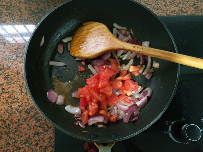 Món mì tôm “tầm thường” sẽ trở nên ngon “đẳng cấp” sau khi bạn nấu theo cách này - Ảnh 2.