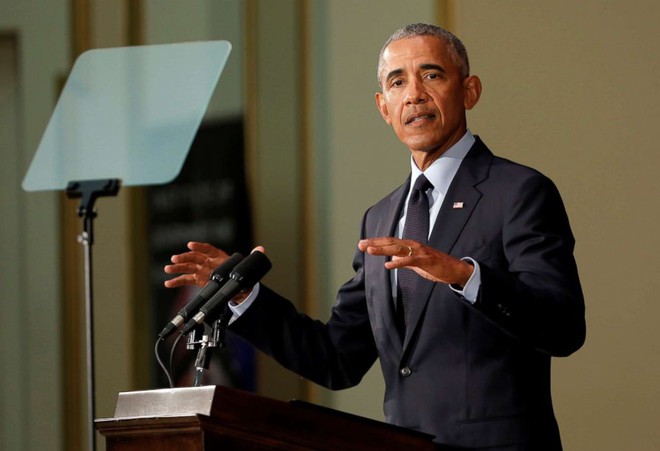 Ông Obama trở lại chính trường Mỹ với bài phát biểu đanh thép đầy ẩn ý - Ảnh 2.