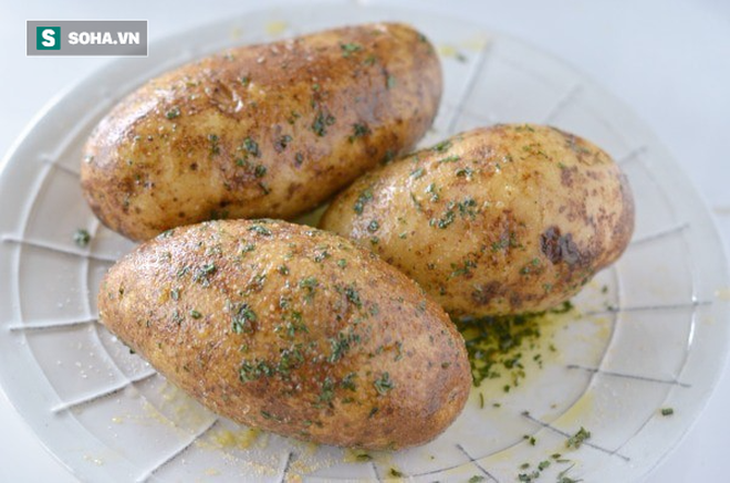 Đừng ăn khoai tây chiên, hãy ăn khoai tây nấu theo cách này vừa nhiều chất vừa ít dầu mỡ - Ảnh 3.