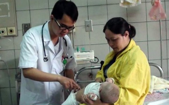 Hà Nội: 1 trường hợp tử vong do sởi, 1 trường hợp tử vong do ho gà Hà Nội: 1 trường hợp tử vong do sởi, 1 trường hợp tử vong do ho gà