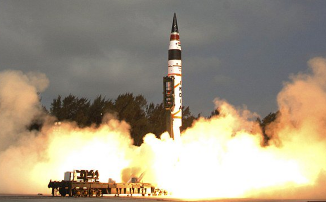 PLA đổ quân sát sườn, Ấn Độ "nắn gân" bằng tên lửa có thể nã hạt nhân toàn lãnh thổ TQ