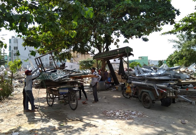 [ẢNH]: Khu đất vườn rau Lộc Hưng ở Tân Bình bị cưỡng chế, tan hoang như bình địa - Ảnh 17.