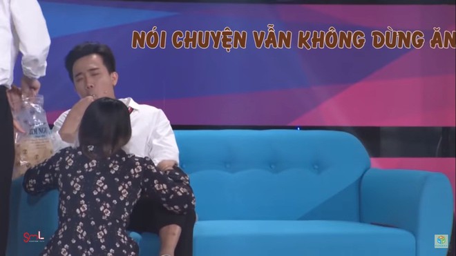 Trấn Thành ngủ ngáy, đòi ăn khắp mọi nơi khiến khán giả xót xa: Nghệ sĩ nhiều tiền nhưng rõ khổ - Ảnh 7.