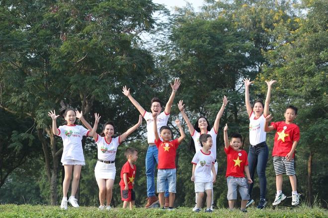 Ca sĩ Lương Nguyệt Anh và MC Mỹ Vân tham gia chạy bộ vì trẻ em bị bệnh tim - Ảnh 3. Ca sĩ Lương Nguyệt Anh và MC Mỹ Vân tham gia chạy bộ vì trẻ em bị bệnh tim - Ảnh 3.