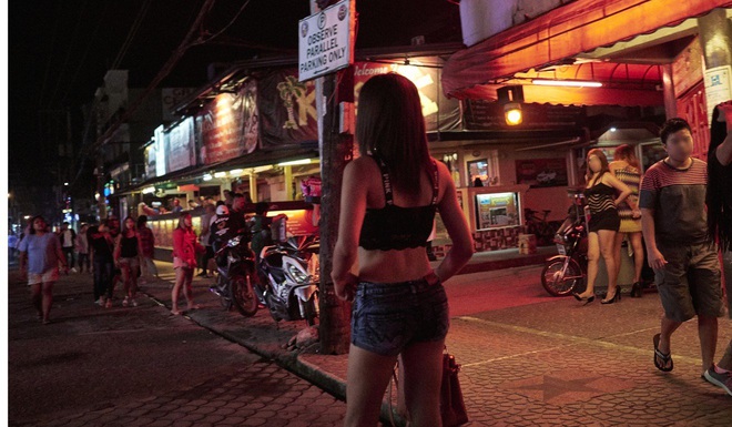 Du khách tới xem SEA Games tăng vọt, nạn mại dâm hoành hành ngay tại Philippines - Ảnh 1.