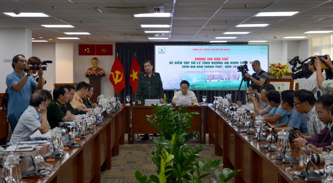 Công an TP.HCM đưa ra 4 tình huống giả định khủng bố ở sân bay Tân Sơn Nhất và trung tâm Sài Gòn - Ảnh 1.