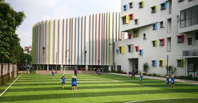 Ngôi trường đầy màu sắc có lối kiến trúc độc đáo bậc nhất Việt Nam - Ảnh 8.