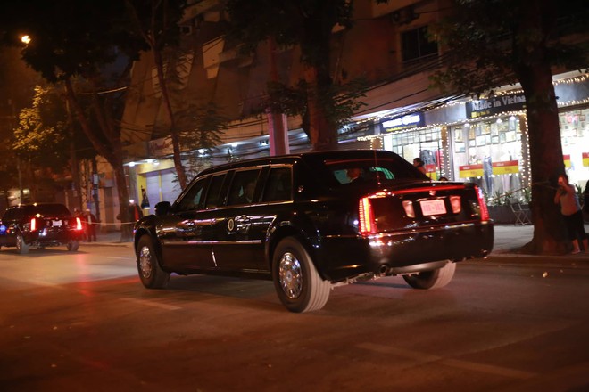 Kết thúc bữa tối xã giao, đoàn xe lãnh đạo Mỹ-Triều rời khách sạn Metropole - Ảnh 2.