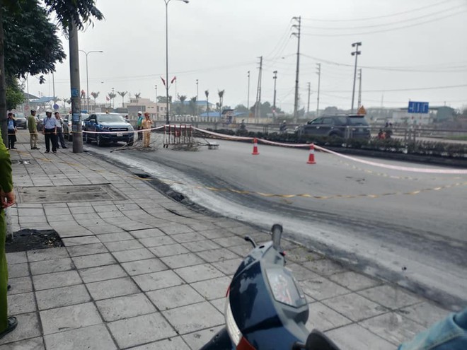 Quảng Ninh: Xuất hiện hố tử thần rộng hơn 50m2 trên Quốc lộ 18 - Ảnh 2.