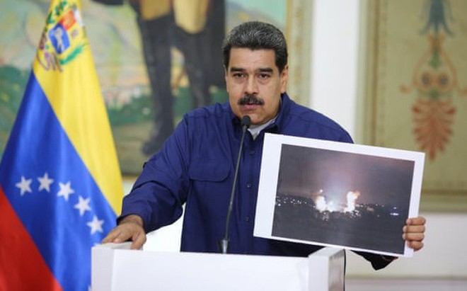 Tình cảnh trớ trêu ở Venezuela: Ông Maduro phát biểu hùng hồn trên truyền hình, dân không có điện để xem