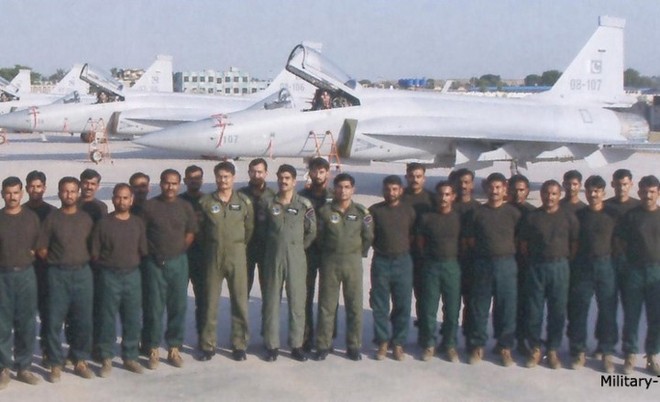 Sá»©c máº¡nh mÃ¡y bay tiÃªm kÃ­ch JF-17 cá»§a khÃ´ng quÃ¢n Pakistan - áº¢nh 4.