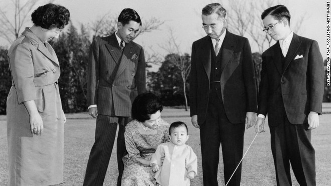 Nhật Bản đếm ngược sự kiện 200 năm có một: Nhật hoàng Akihito đã bắt đầu nghi thức thoái vị - Ảnh 7.