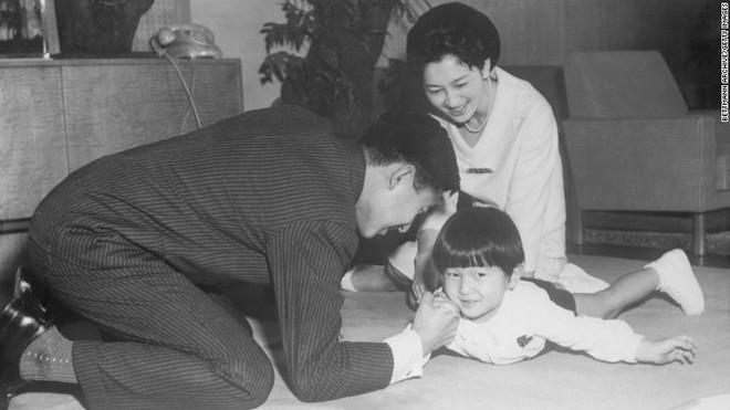 Nhật Bản đếm ngược sự kiện 200 năm có một: Nhật hoàng Akihito đã bắt đầu nghi thức thoái vị - Ảnh 8.