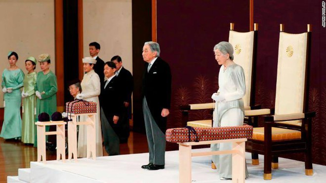 Nhật hoàng Akihito tuyên bố chính thức thoái vị, gửi lời chúc hòa bình tới thế giới - Ảnh 1.