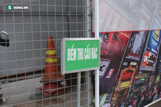 “Nhà chờ” dành riêng cho xe rác xuất hiện trên nhiều tuyến phố Hà Nội - Ảnh 4.