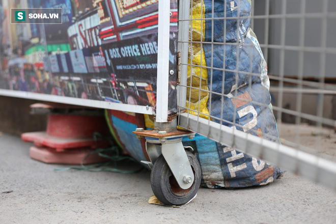 “Nhà chờ” dành riêng cho xe rác xuất hiện trên nhiều tuyến phố Hà Nội - Ảnh 5.