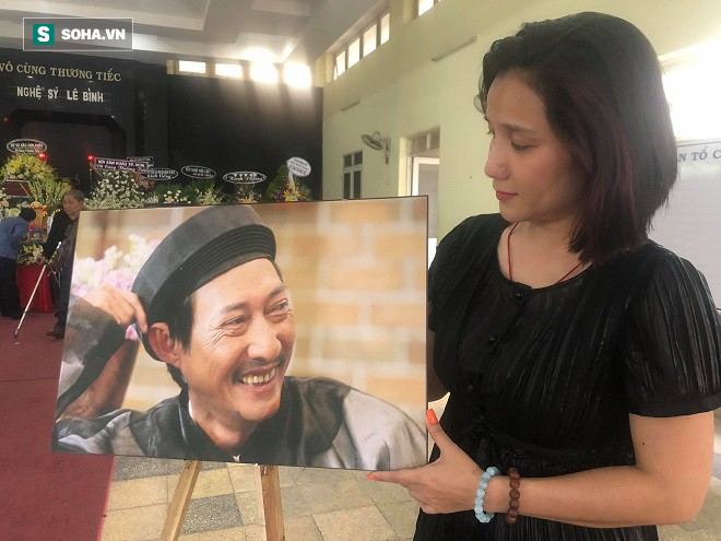 Gia đình nghệ sĩ Lê Bình làm 1 điều bất ngờ trong đêm cuối cùng khiến ai cũng xúc động - Ảnh 4.