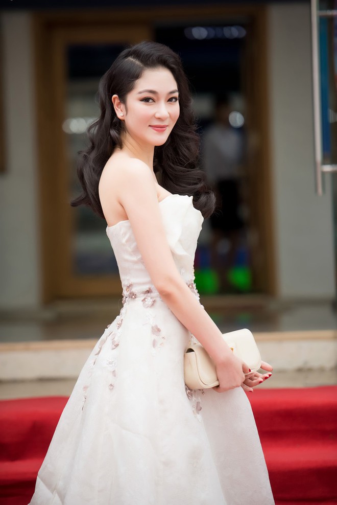 Hoa hậu Nguyễn Thị Huyền, Hoa hậu việt nam, sao việt