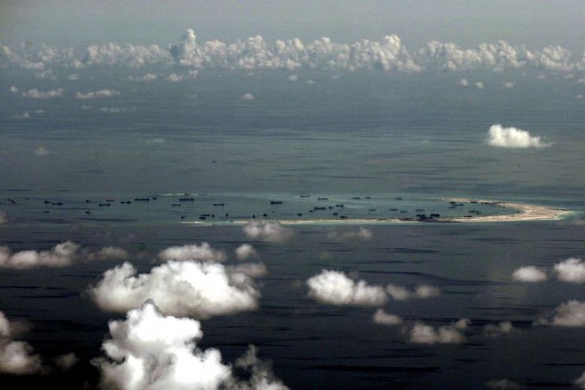 880 triệu USD/năm và hơn thế: Biển Đông oằn mình hứng chịu thiệt hại khủng khiếp do các hoạt động của TQ - Ảnh 2.