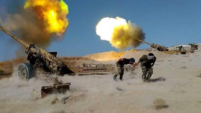 Căn cứ quân sự lớn nhất của Nga tại Syria bị tấn công; Xe bọc thép Nga-Mỹ đụng độ, gay cấn ngang phim hành động - Ảnh 1.
