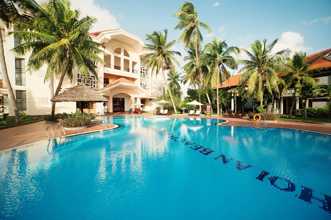Ngỡ ngàng với vẻ sang chảnh của resort 4 sao trở thành khu cách ly trong dịch Covid-19 - Ảnh 2. Ngỡ ngàng với vẻ sang chảnh của resort 4 sao trở thành khu cách ly trong dịch Covid-19 - Ảnh 2.