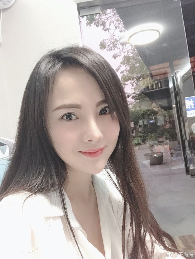 Cuộc sống của Can Lộ Lộ sau khi biến mất khỏi showbiz: Lột xác 180 độ, thay đổi đến khó tin - Ảnh 3.