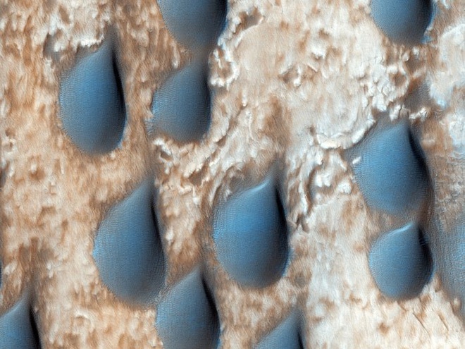 Những hình ảnh kỳ lạ nhất, qúy hiếm nhất từ trước đến nay bắt được trên sao Hỏa - Ảnh 7.